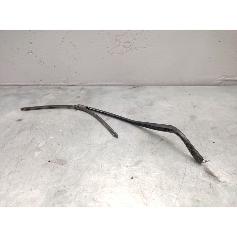 Recambio de brazo limpia delantero izquierdo para peugeot 307 berlina (s2) 1.6 hdi referencia OEM IAM 2