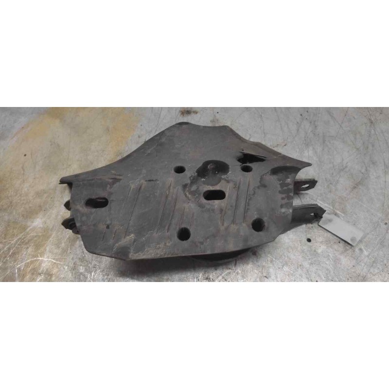 Recambio de brazo suspension inferior trasero izquierdo para bmw serie 1 lim. (f20) 118d referencia OEM IAM 2