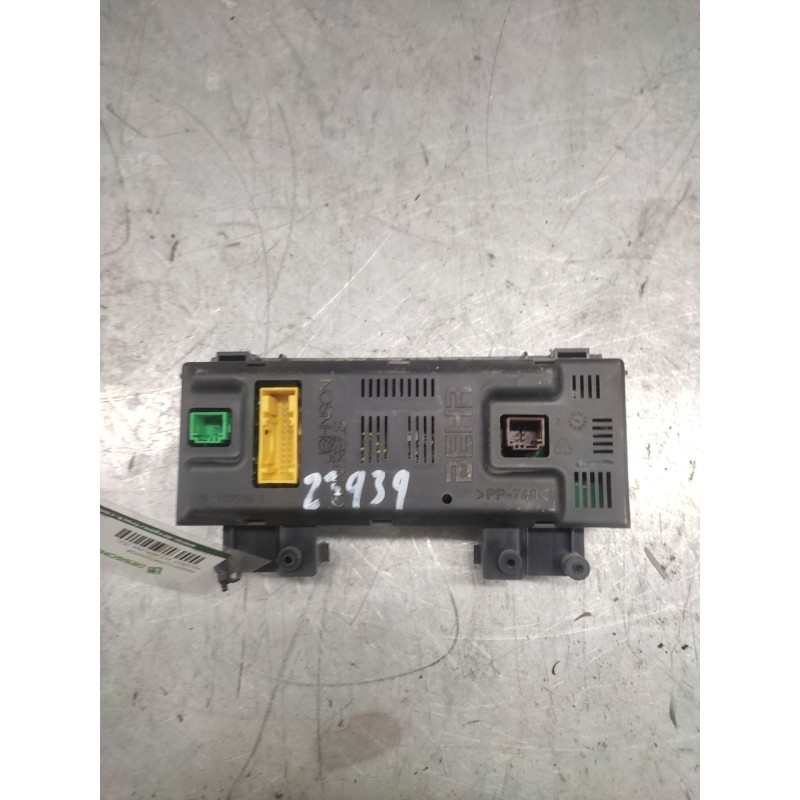 Recambio de mando climatizador para peugeot 307 berlina (s2) 1.6 hdi referencia OEM IAM 9646627977 2