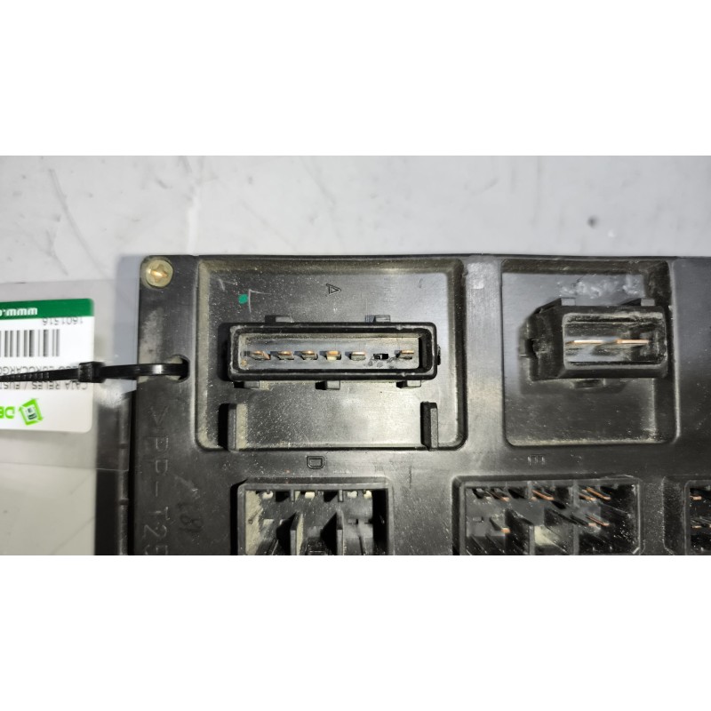 Recambio de caja reles / fusibles para iveco eurocargo 05.03  3.9 diesel referencia OEM IAM 504050822 3
