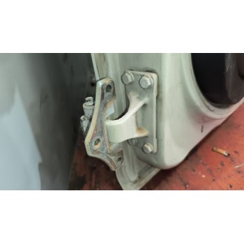 Recambio de puerta delantera derecha para renault midlum fg xxx.10    e4 cabina doble referencia OEM IAM 5600464824 5600464830 