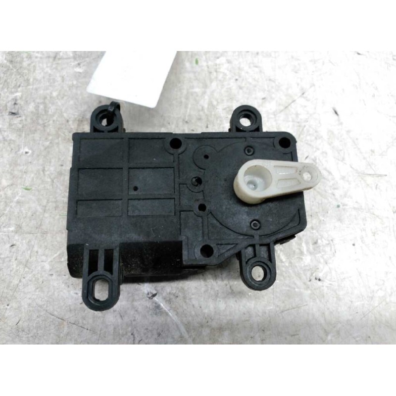 Recambio de motor regulador climatizacion para kia shuma ii 1.6 ls berlina portón referencia OEM IAM B4007302003E26 2