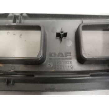 Recambio de guarnecidos consola de mandos para daf serie xf euro 6 12.9 diesel referencia OEM IAM 1951826  2031119