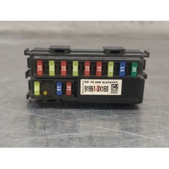 Recambio de caja reles / fusibles para hyundai i30 (gd) 1.6 crdi referencia OEM IAM 919513X160  