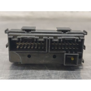 Recambio de caja reles / fusibles para hyundai i30 (gd) 1.6 crdi referencia OEM IAM 919513X160  
