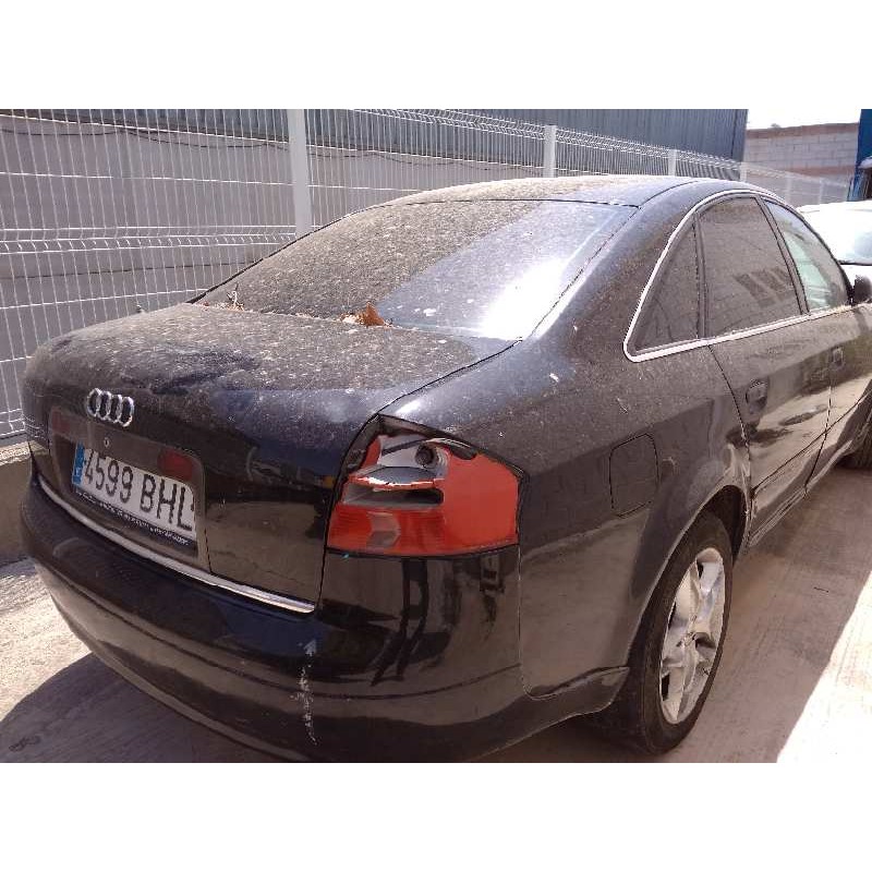 AUDI A6 BERLINA (4B2)