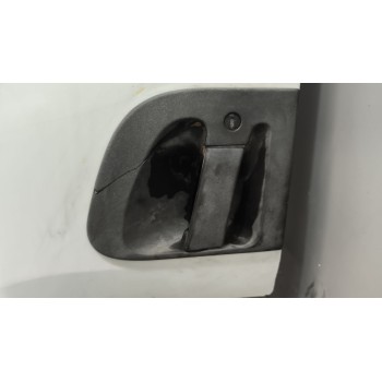 Recambio de puerta delantera izquierda para renault midlum fg xxx.10    e4 cabina doble referencia OEM IAM 5600464823  