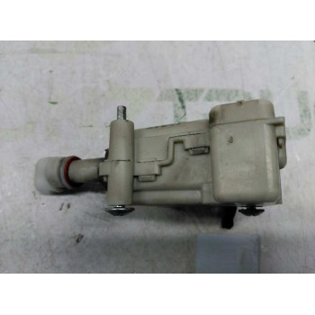 Recambio de motor centralizado para volkswagen golf iv berlina (1j1) básico referencia OEM IAM 1J6810773A TAPA COMBUSTIBLE 