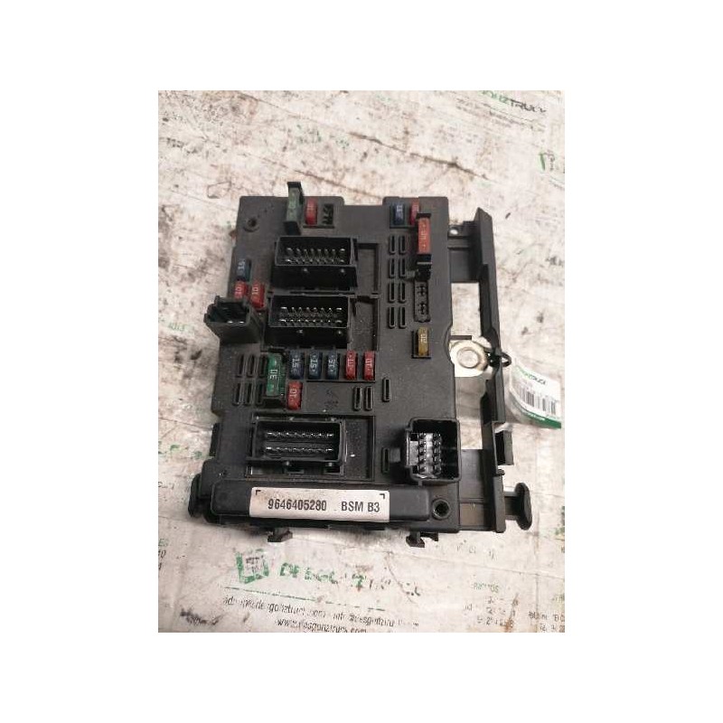 Recambio de caja reles / fusibles para citroën xsara berlina 1.6i 16v premier referencia OEM IAM 9646405280 21617176 BSM
