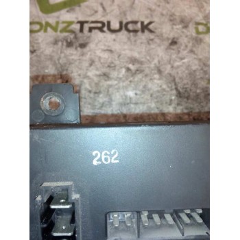 Recambio de caja reles / fusibles para nissan trucks l80.09 l80.14 referencia OEM IAM 168  