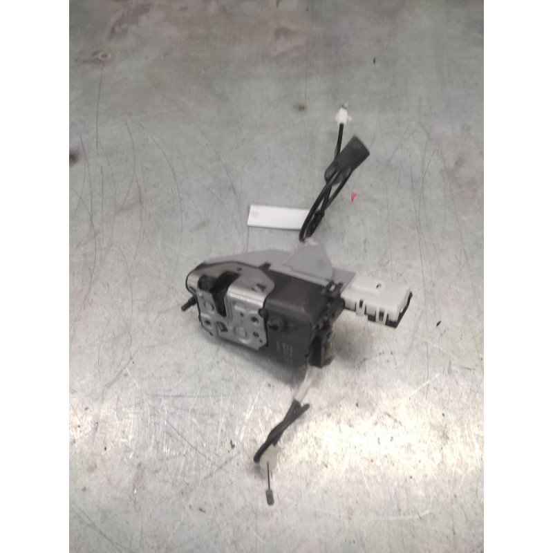 Recambio de cerradura puerta trasera izquierda para peugeot 308 confort referencia OEM IAM 567165  6 PINS