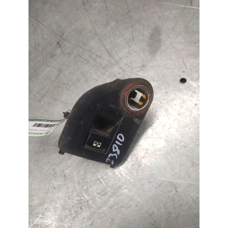 Recambio de mando elevalunas delantero derecho para peugeot 308 confort referencia OEM IAM 96565347  6 PINS