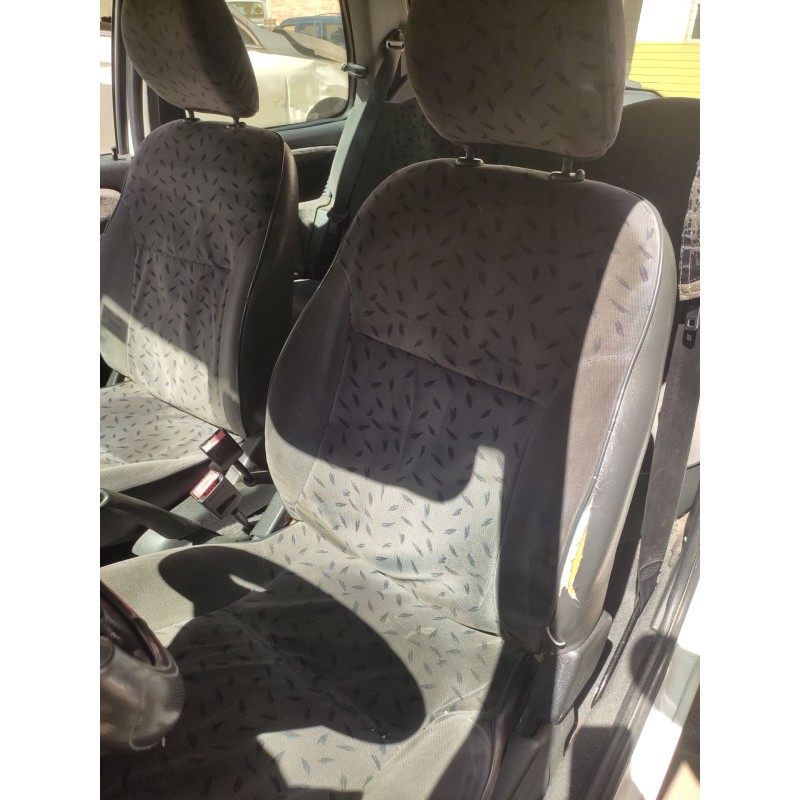 Recambio de asiento delantero izquierdo para citroën saxo 1.5 d sx referencia OEM IAM   