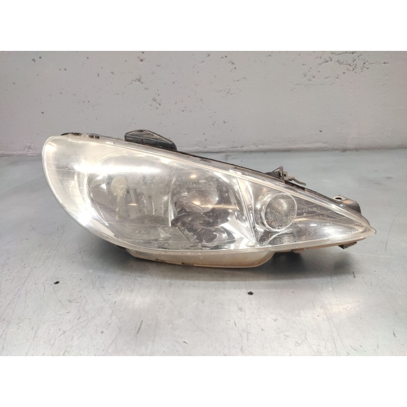 Recambio de faro derecho para peugeot 206 berlina xt referencia OEM IAM   