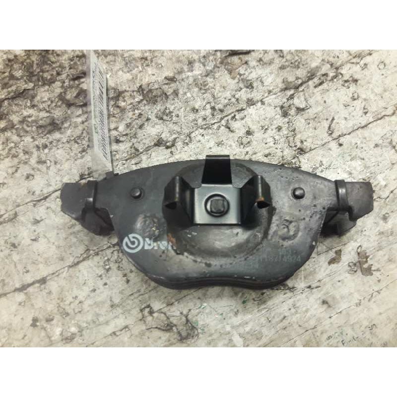 Recambio de pastillas de freno delanteras para ford c-max (cb3) ghia referencia OEM IAM 90R01187/4924 DERECHA BREMBO
