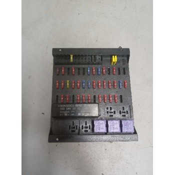 CAJA RELES / FUSIBLES A001543315 