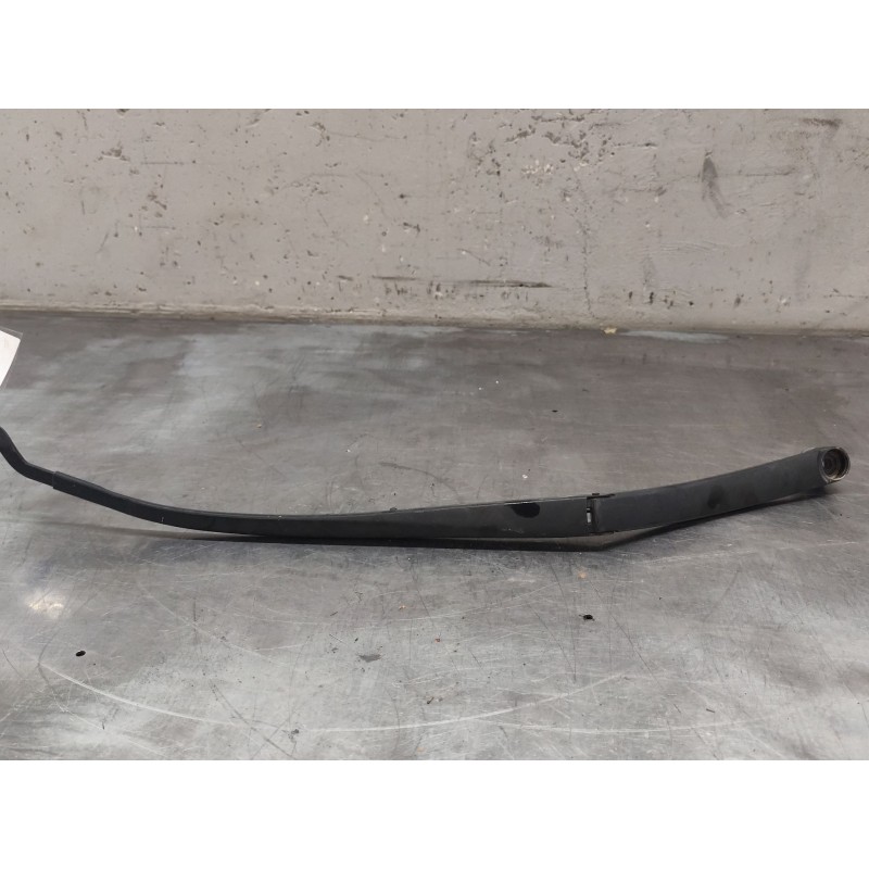 Recambio de brazo limpia delantero derecho para hyundai i30 (gd) 1.6 crdi referencia OEM IAM   