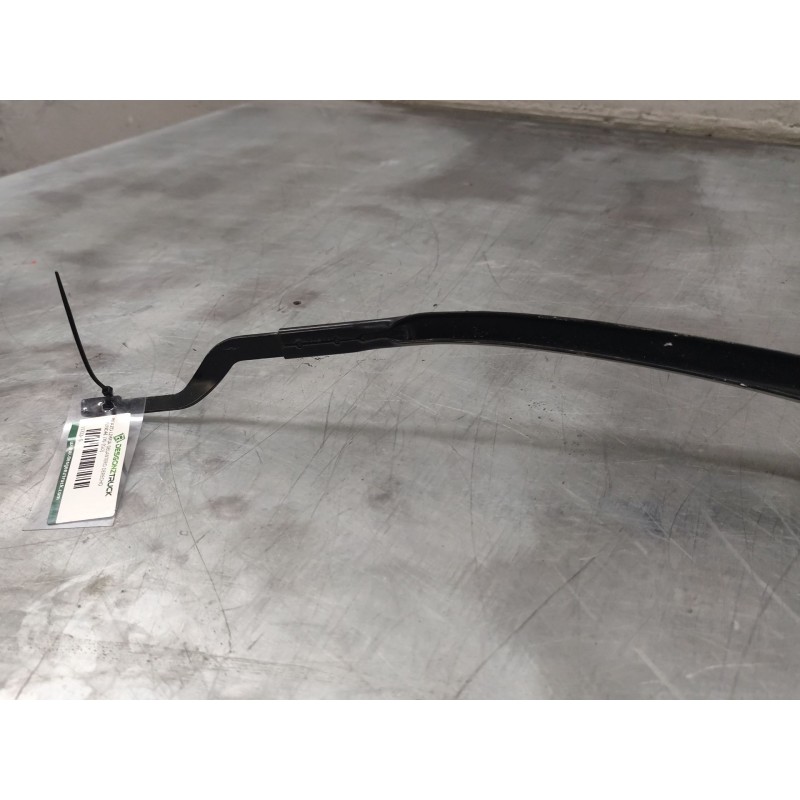 Recambio de brazo limpia delantero derecho para hyundai i30 (gd) 1.6 crdi referencia OEM IAM 2