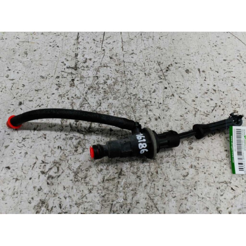 Recambio de bomba embrague para renault master ii phase 2 caja cerrada 2.5 dci diesel cat referencia OEM IAM   