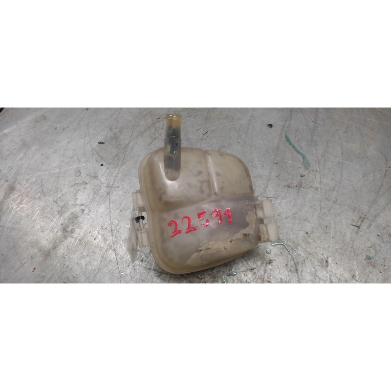 Recambio de deposito expansion para opel astra g berlina comfort referencia OEM IAM 90530689 2