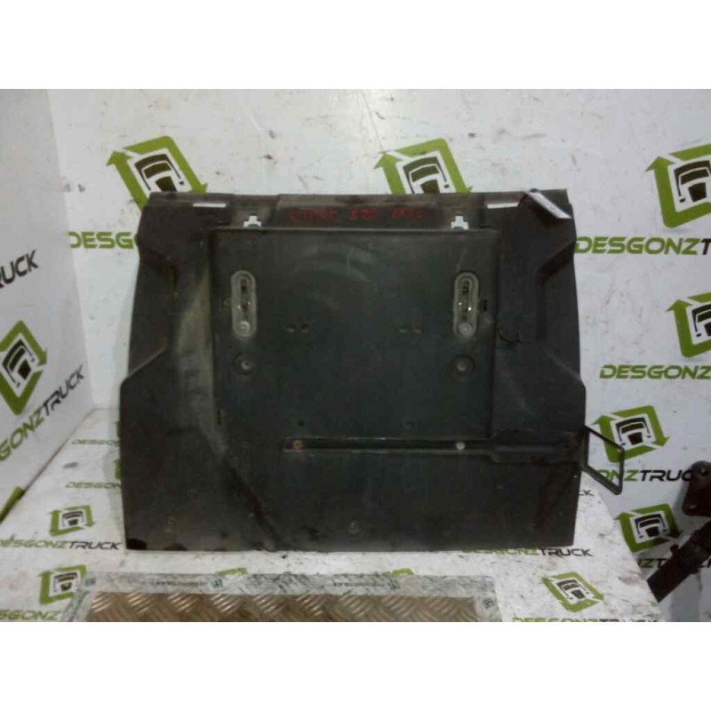 Recambio de guardabarros trasero izquierdo para volvo fh xxx fsa 4x2 low corto referencia OEM IAM DELANTERO  