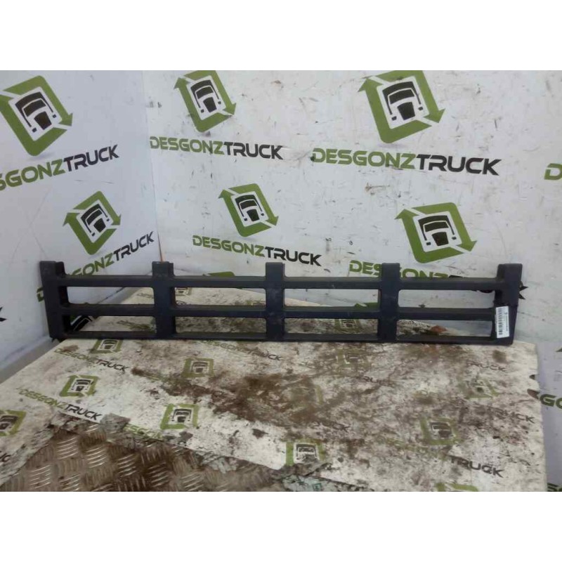 Recambio de peldaño frontal para volvo fh xxx referencia OEM IAM   