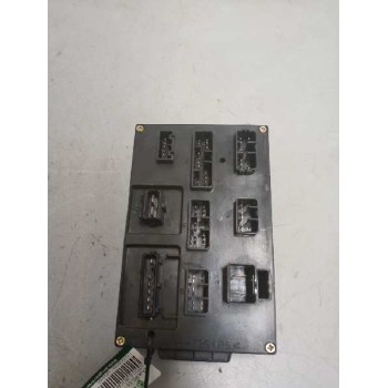 Recambio de caja reles / fusibles para iveco eurocargo tector 5.9 diesel referencia OEM IAM 504050822 A223 