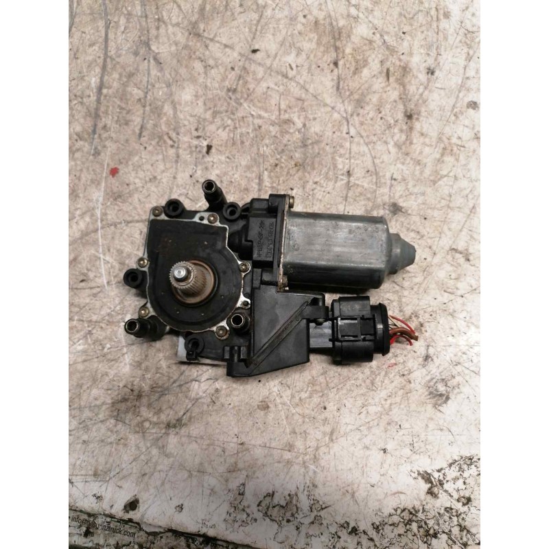Recambio de motor elevalunas delantero izquierdo para audi a4 avant (b5) 2.5 tdi referencia OEM IAM 113846113 - Negro 2