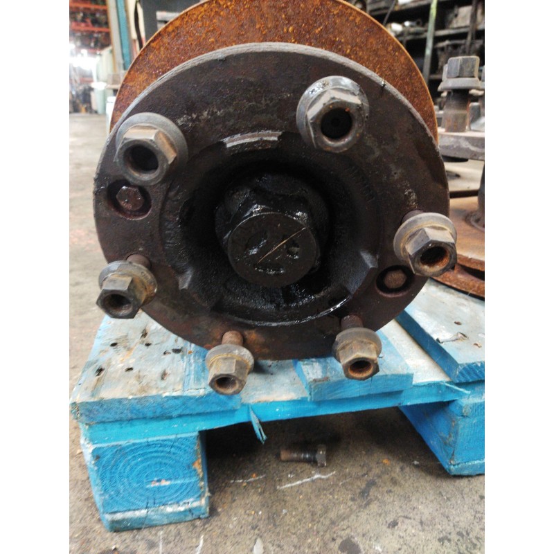 Recambio de buje delantero para iveco eurocargo 05.03  fg 75 e tráfico urbano referencia OEM IAM   