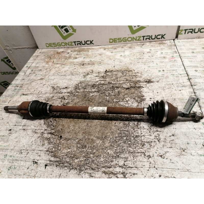 Recambio de transmision delantera derecha para citroën c3 1.4 16v stop&start referencia OEM IAM 9647107080  