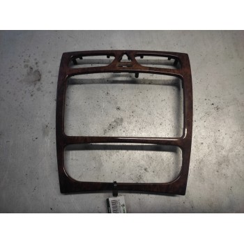 Recambio de guarnecido radio para mercedes-benz clase c (w203) berlina 1.8 cat referencia OEM IAM A2036804639  