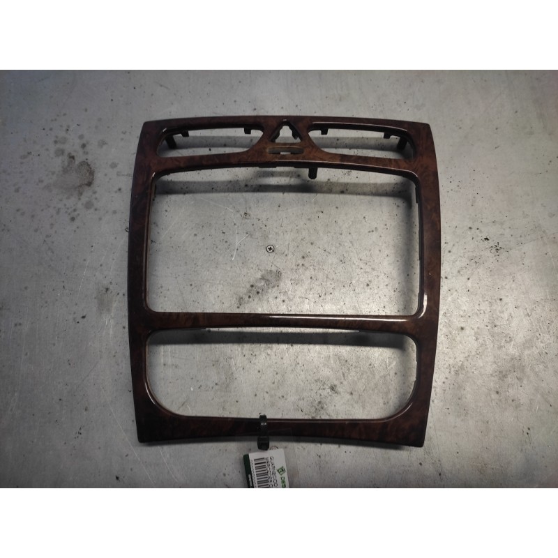 Recambio de guarnecido radio para mercedes-benz clase c (w203) berlina 1.8 cat referencia OEM IAM A2036804639  