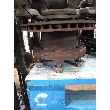 Recambio de buje delantero para nissan trucks atleon 165 referencia OEM IAM   