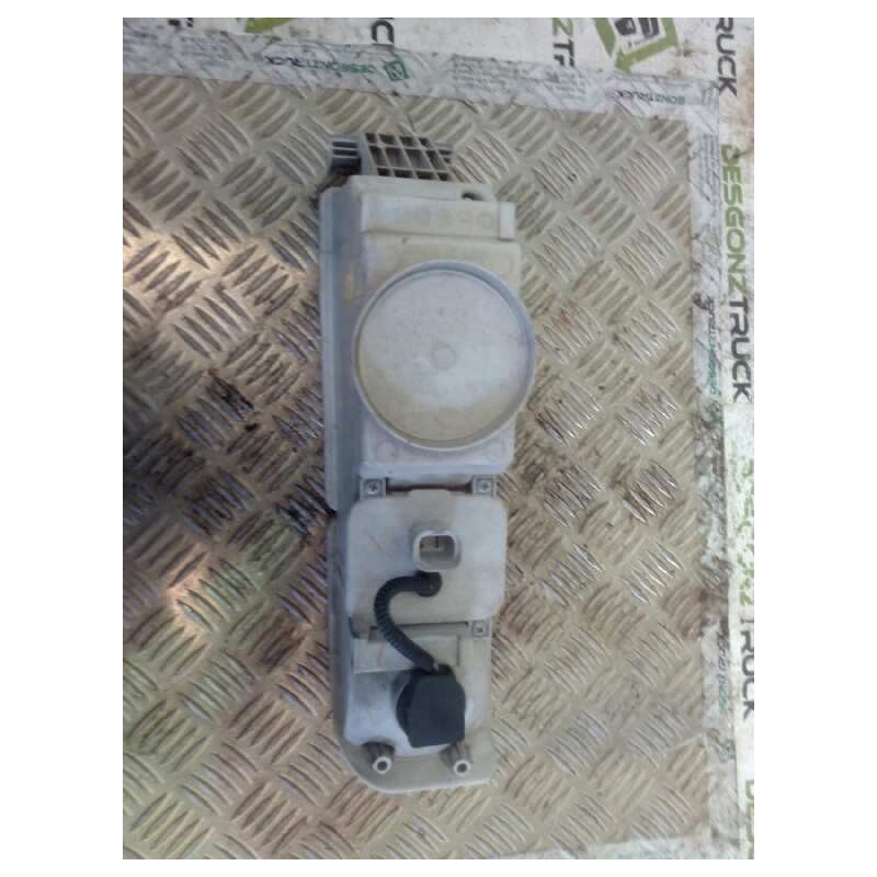Recambio de faro antiniebla izquierdo para man tg - a 18.460 fg / bb (e3/e4) m (largura mediana) referencia OEM IAM - Rojo 2