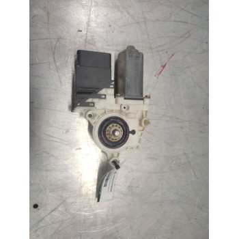 MOTOR ELEVALUNAS TRASERO DERECHO 9776105407301 