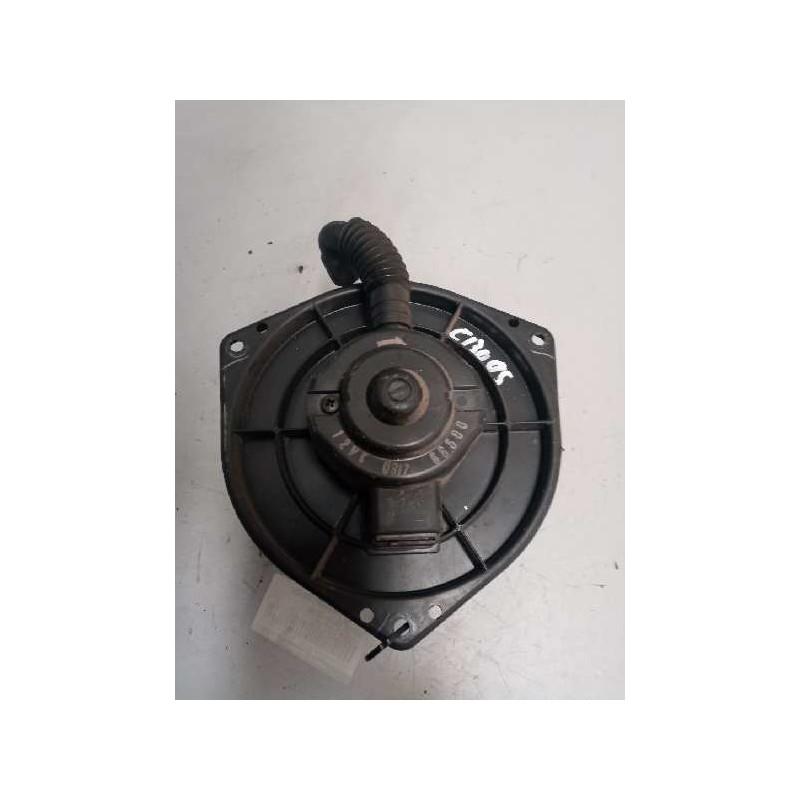 Recambio de motor calefaccion para nissan cabstar e referencia OEM IAM 272200T300 - Blanco 2