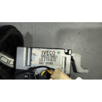 Recambio de mando intermitentes para iveco crossway referencia OEM IAM 5802518451  
