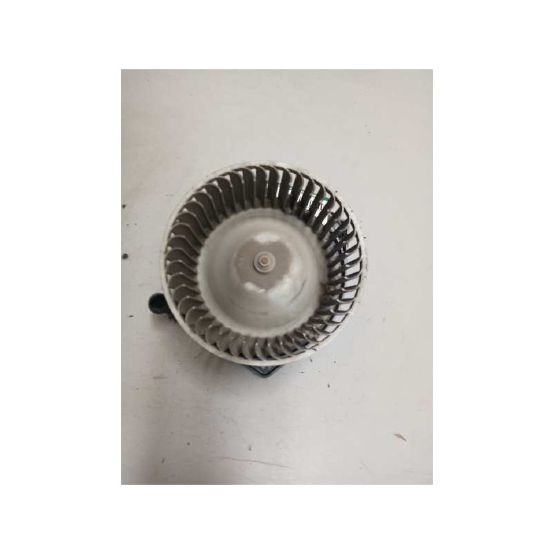Recambio de motor calefaccion para nissan cabstar e referencia OEM IAM 272200T300 - Blanco 3