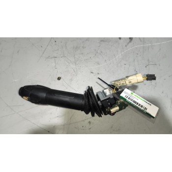 Recambio de mando intermitentes para iveco crossway referencia OEM IAM 5802518451  