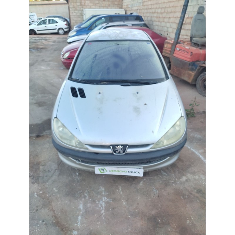 PEUGEOT 206 BERLINA