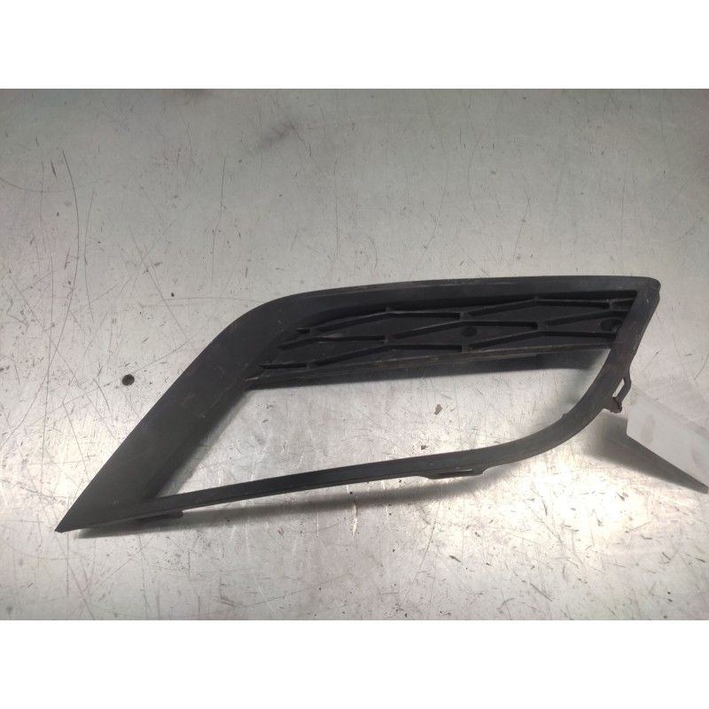 Recambio de rejilla delantera derecha para seat ibiza (6p1) reference plus referencia OEM IAM 6J0853666E  