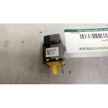 Recambio de interruptor para daf serie xf105.xxx 12.9 diesel referencia OEM IAM 1697144  