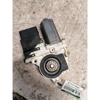 MOTOR ELEVALUNAS TRASERO DERECHO 1J4959812C 18 PINS 