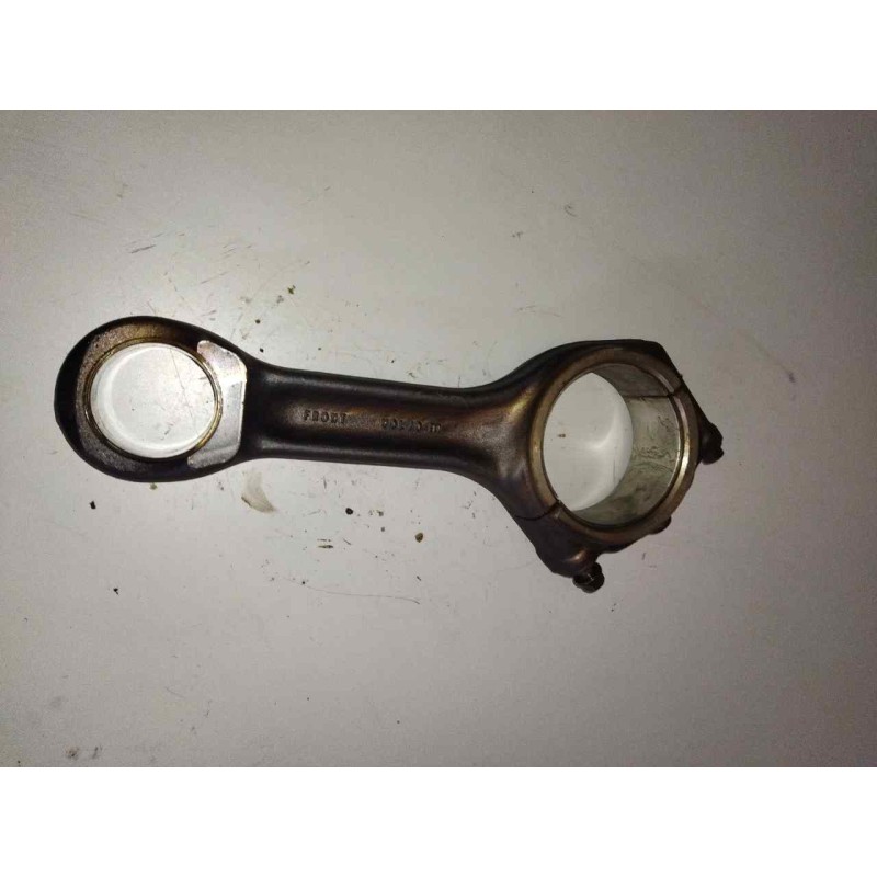 Recambio de biela para volvo fh 440 fg 4x2 low corto referencia OEM IAM 20876840 20562853 2