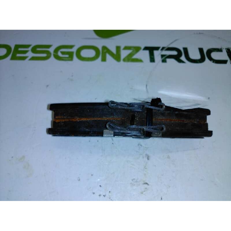 Recambio de pastillas de freno delanteras para nissan vanette cargo (hc23) familiar (5 asientos) referencia OEM IAM - Blanco 2