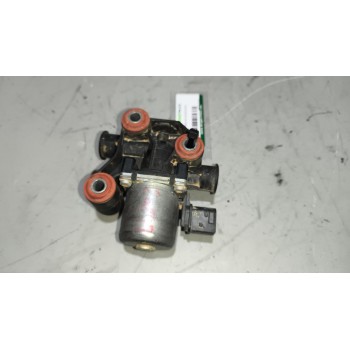 Recambio de valvula intercambio de calefaccion para iveco evadys h referencia OEM IAM 4460913020  