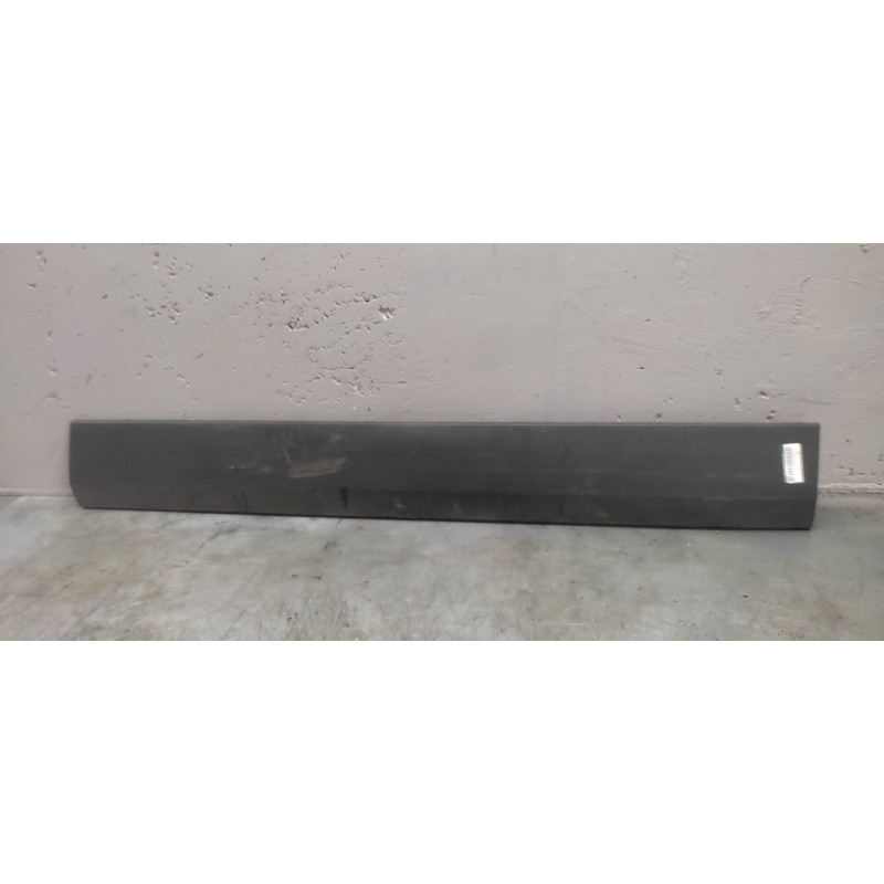 Recambio de molduras traseras para mercedes-benz sprinterii (furg. distrib. carga)(reserve) 310/313/316 cdi (906.135) referencia - Blanco