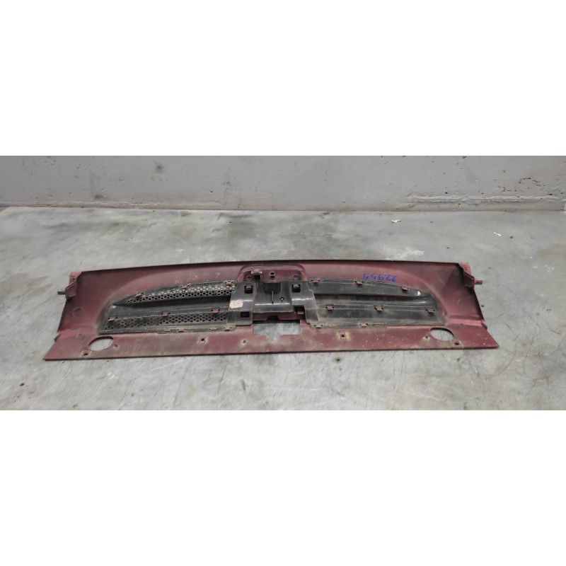 Recambio de rejilla delantera central para peugeot partner (s2) combi plus referencia OEM IAM 2