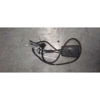 ENGANCHE DE CINTURON DELANTERO IZQUIERDO 2088600869 