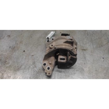 SOPORTE MOTOR IZQUIERDO 